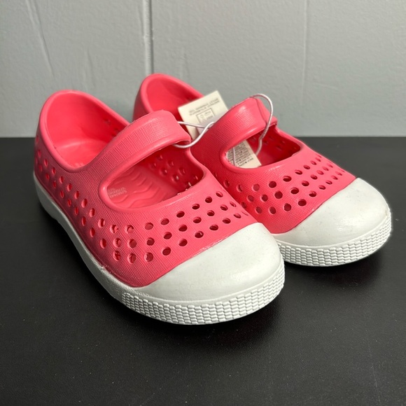Old Navy Other - Old Navy Native Inspired Shoes Pink and White